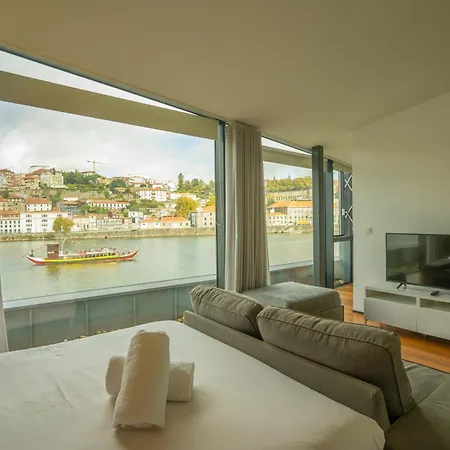 Апартаменты Luxury Views By Yoursporto